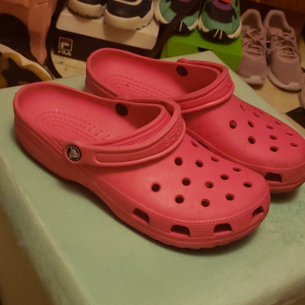 Pink Crocs - Picture 2 of 3